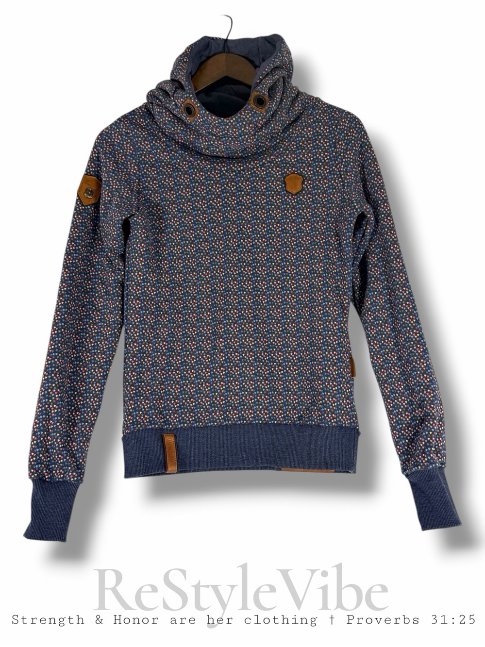 NAKETANO Women’s Size XS Sweatshirt Hoodie Cowl Neck Style Hearts Pattern